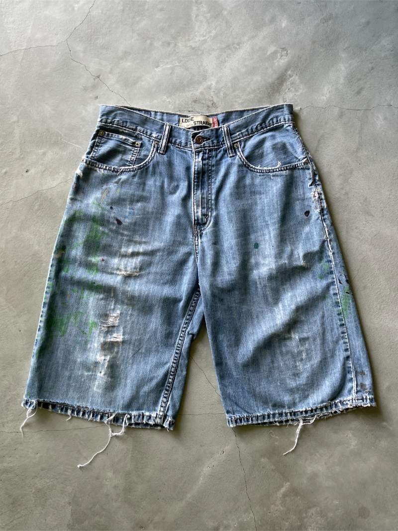 Distressed Levi s 569 Denim Shorts 00s 32 Remnants