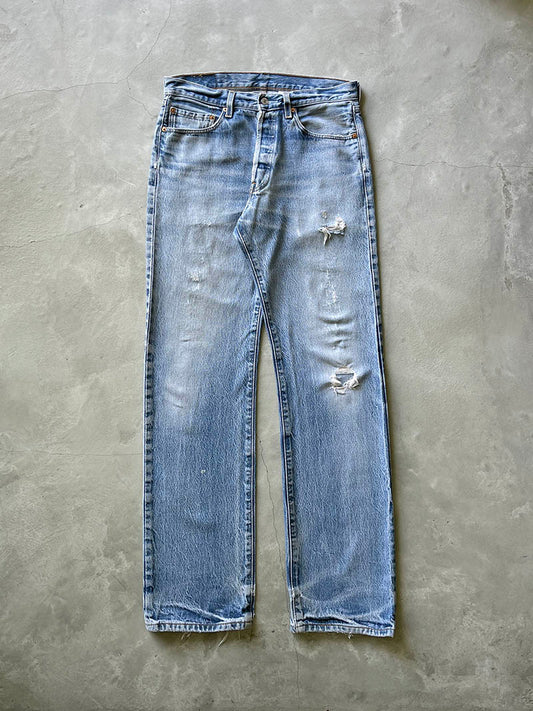 Light Wash Levi's 501XX Denim Jeans - 00s - 32"