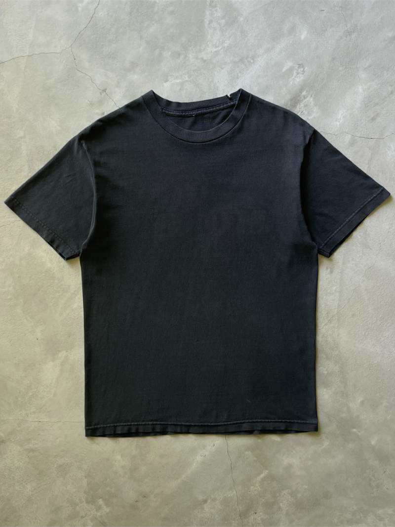 Black Blank T-Shirt - 00s - M/L