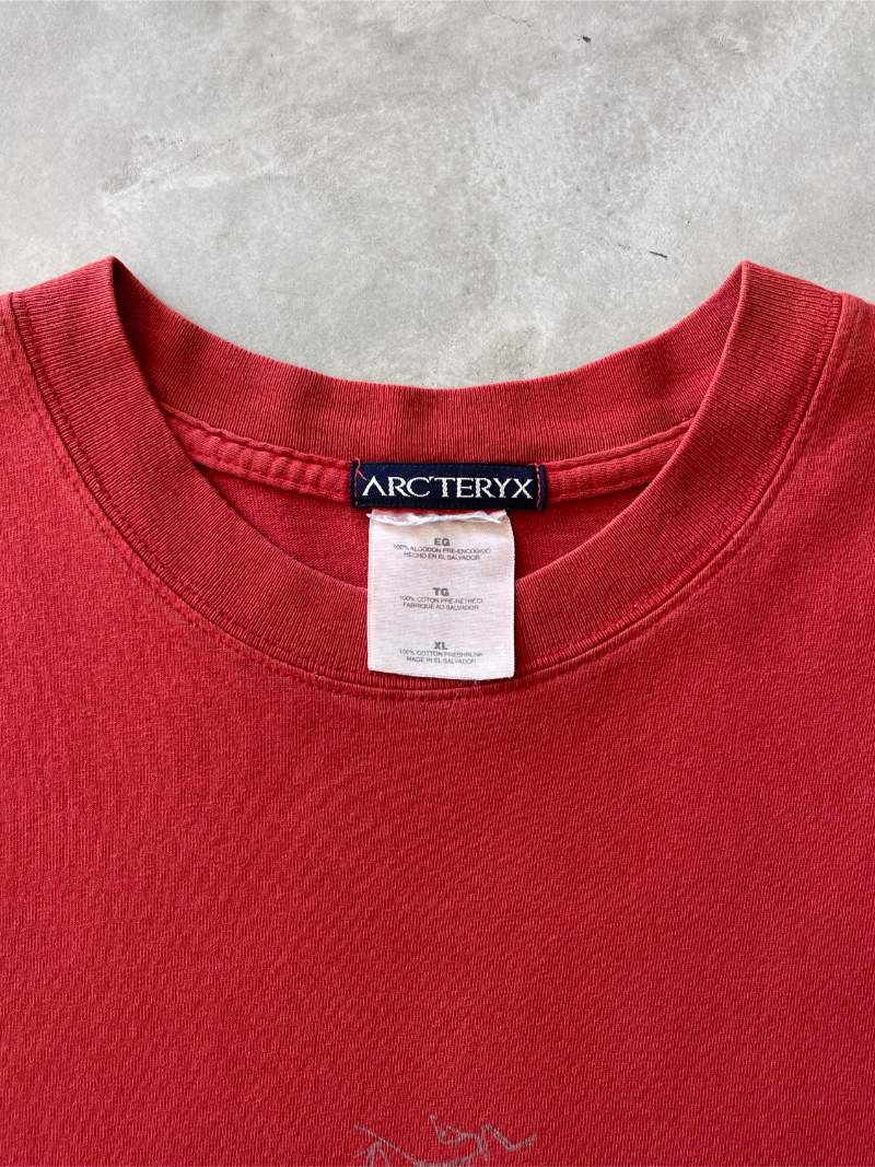 Red Arc'teryx Climbing T-Shirt - XL