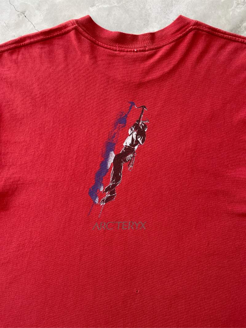 Red Arc'teryx Climbing T-Shirt - XL