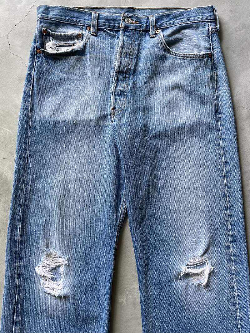 Sun Faded/Distressed Levi's 501 Denim Jeans - 00s - 33" x 31"