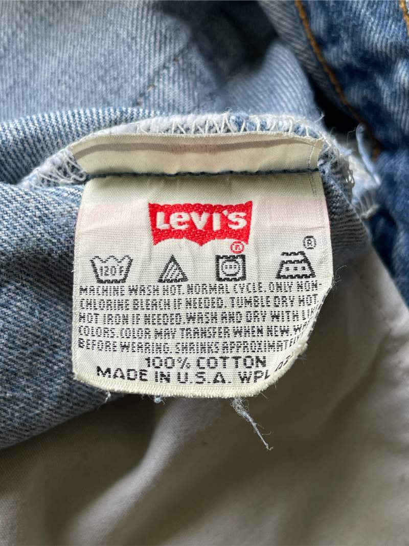 Sun Faded/Distressed Levi's 501XX Denim Jeans - 90s - 33" x 32"