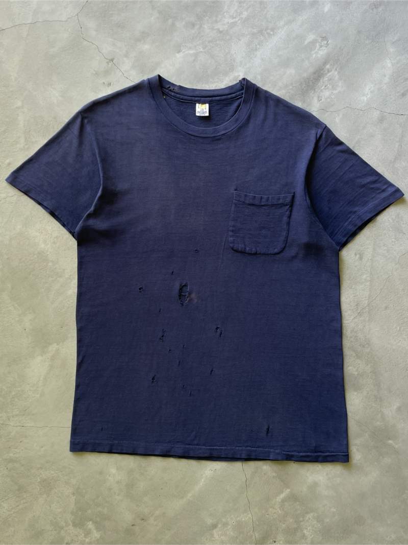 Distressed Navy Blue Pocket T-Shirt - 60s/70s - M/L