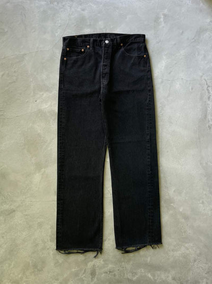 Black Levis Cut-Off Denim Jeans - 00s - 34”