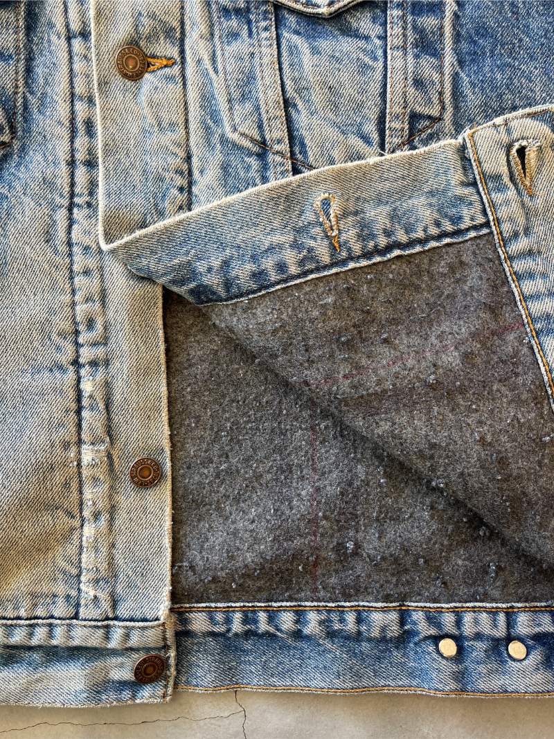 Sun Faded Levi's Blanket Lined Denim Jacket - 90s - L