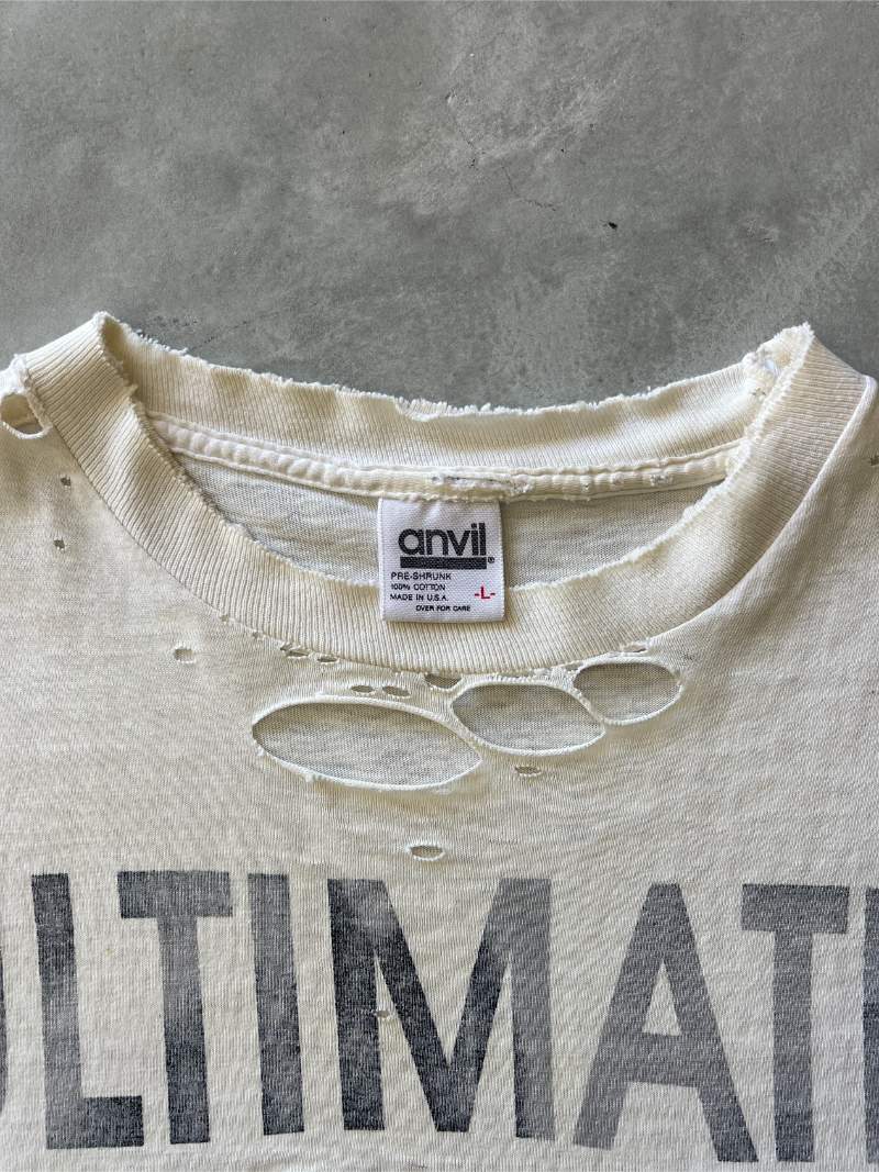 Distressed BMW T-Shirt - L