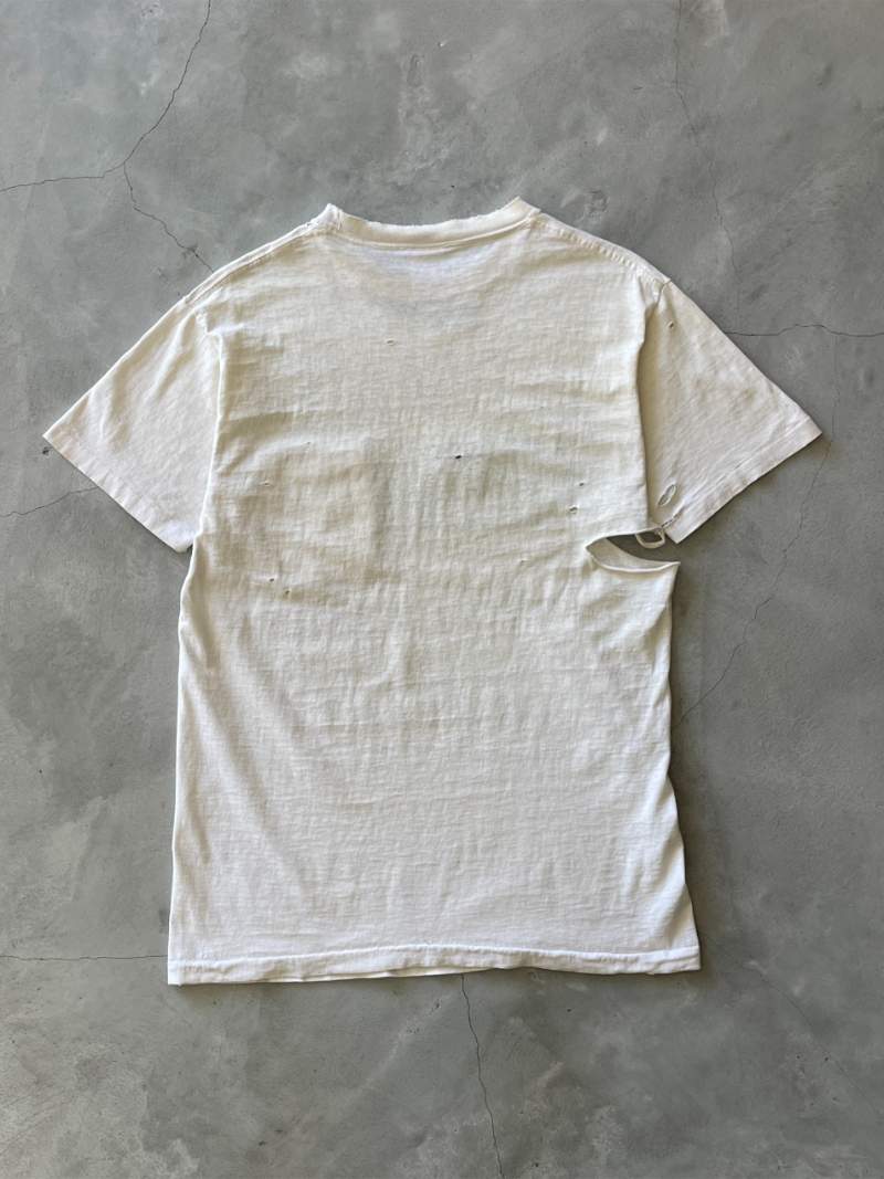 Distressed BMW T-Shirt - L