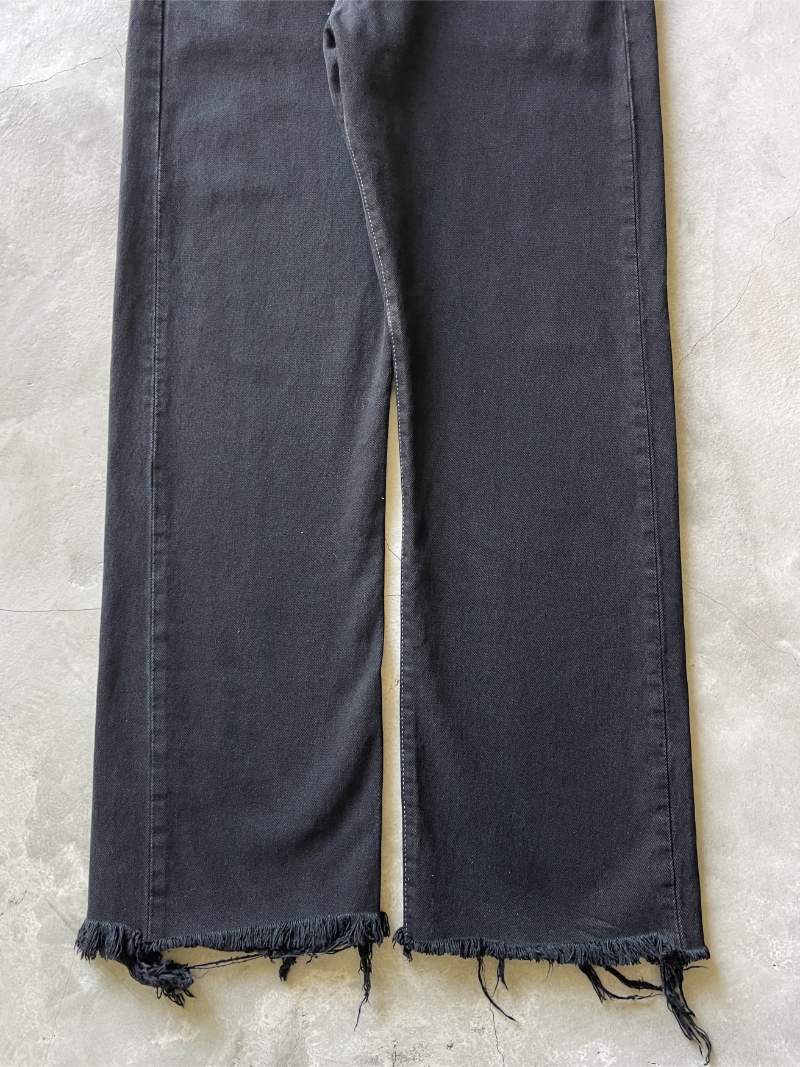 Over Dyed Cut-Off Black Levi's Denim Jeans - 00s - 35"