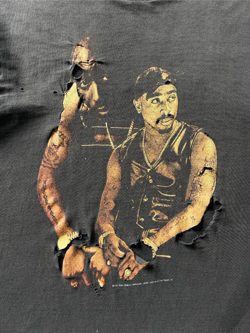 Distressed Tupac T-Shirt - M/L