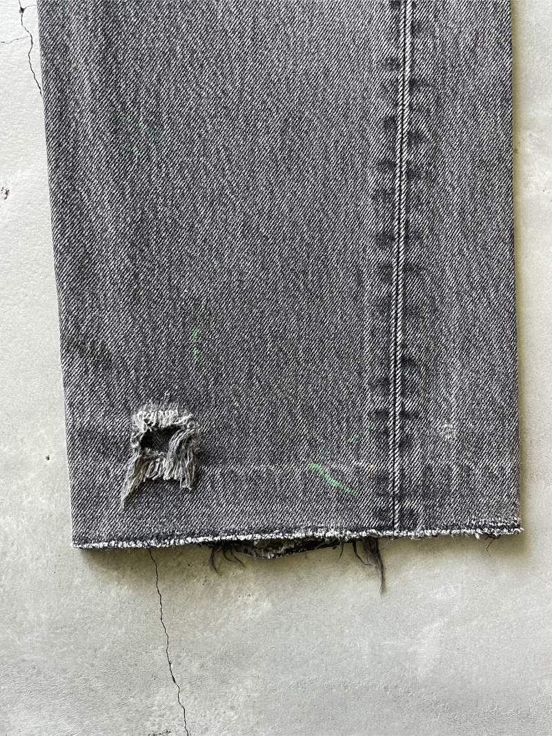 Sun Faded Black Levi's 501 Denim Jeans - 90s - 32"