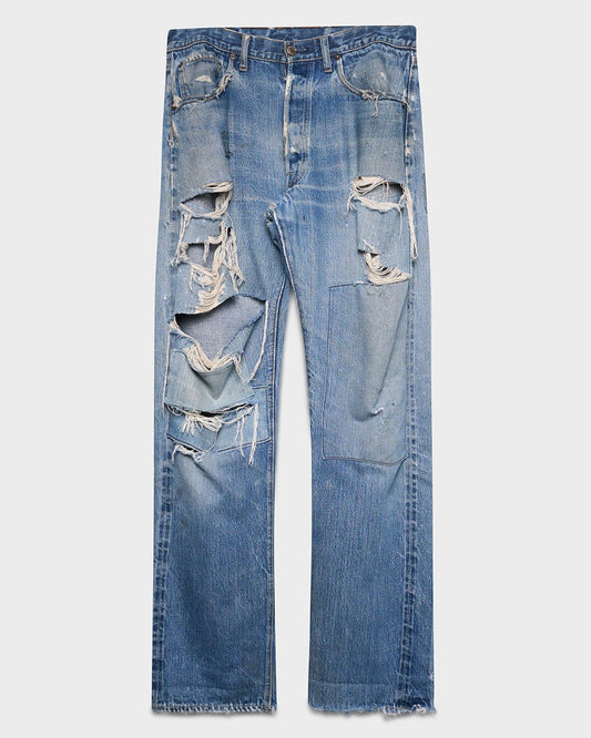 Distressed Big E Levi's Jeans