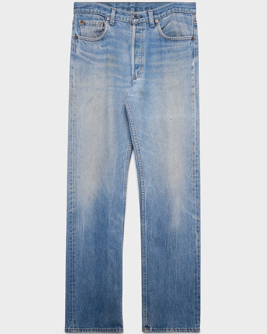 Medium Wash Levi's 501